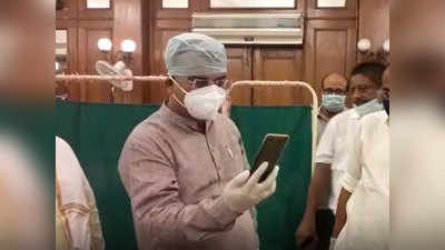Bihar Covid19 Update: मंगल पांडेय ने किया होटल पाटलिपुत्र अशोक में बने अस्पताल का निरीक्षण, मरीजों से वीडियो कॉलिंग पर की बात