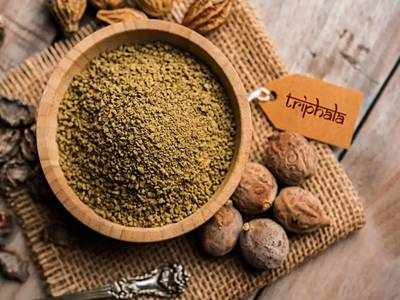 Triphala Churna : पेट से जुड़ी तकलीफों से छुटकारा पाना है तो जरूर खाएं त्रिफला चूर्ण, इसलिए मिलेगा फायदा