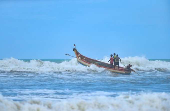 മത്സ്യത്തൊഴിലാളികൾക്കും ജാഗ്രത നിർദ്ദേശം