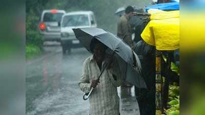 മഴ ശക്തം; കൊവിഡിനൊപ്പം വെള്ളപ്പൊക്കവും കടലാക്രമണവും ഉണ്ടാകാൻ സാധ്യതയെന്ന് മുന്നറിയിപ്പ്