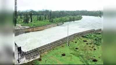 ಹೇಮಾವತಿ ನೀರು ಹರಿಸುವಂತೆ ಒತ್ತಾಯಿಸಿ ಕುಣಿಗಲ್‌ನಲ್ಲಿ ಬಿಂದಿಗೆ ಹಿಡಿದು ಪ್ರತಿಭಟನೆ