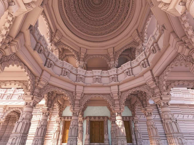 मंदिर के भव्य गुंबद