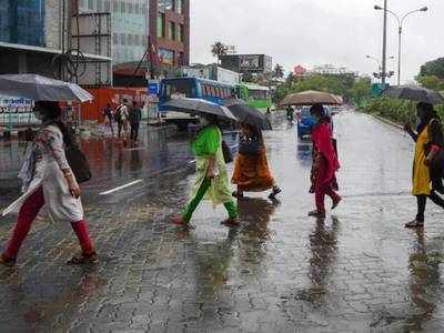 മഴ തുടരും ഇന്നും നാളെയും രണ്ട് ജില്ലകളിൽ റെഡ് അലേർട്ട്; സംസ്ഥാനത്ത് അതീവ ജാഗ്രത നിർദേശം