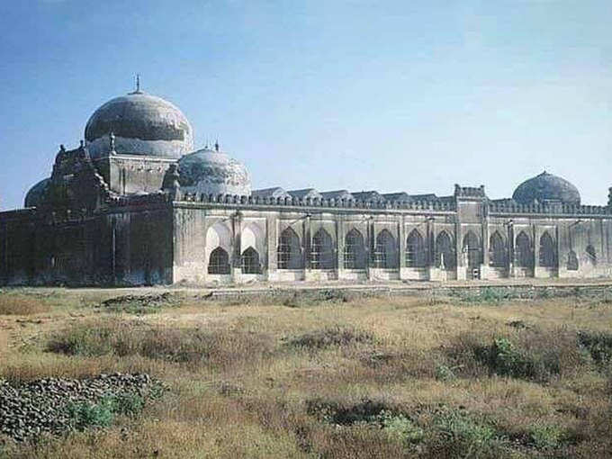 गुलबर्गा किले की जामी मस्जिद