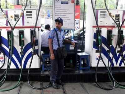 Petrol price in chennai: வண்டியை ஸ்டார்ட் பண்றதுக்கு முன்னால இதை பாருங்க!