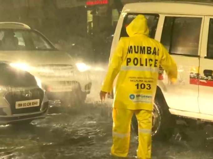 निसर्ग से भी ज्यादा खतरनाक दिखी मुंबई बारिश