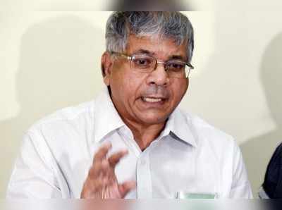 prakash Ambedkar : अन्यथा १० ऑगस्टनंतर रस्त्यावर उतरून कायदा हातात घेऊ; प्रकाश आंबेडकरांचा इशारा