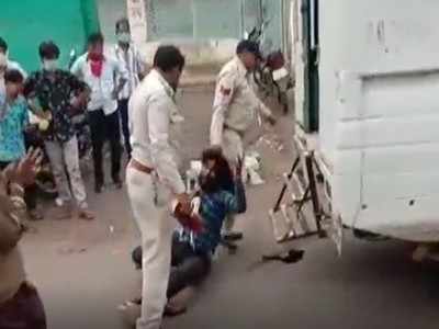 Latest Update on Badwani Granthi Incident: बड़वानी में सिख ग्रंथी के साथ पुलिस की बर्बरता पर आक्रोश, सीएम शिवराज ने दिए जांच के आदेश, 2 पुलिसकर्मी सस्पेंड