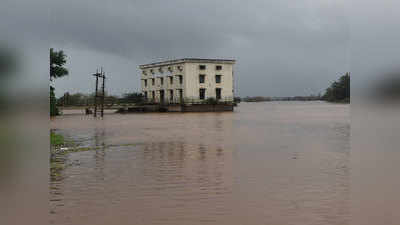 Kolhapur Floods: कोल्हापूरला पुराचा धोका कायम; पंचगंगेची पाणी पातळी ४५ फुटांवर