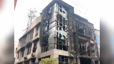 Noida News: नोएडा में बॉल पेन कंपनी में लगी भीषण आग, एक कर्मचारी की मौत