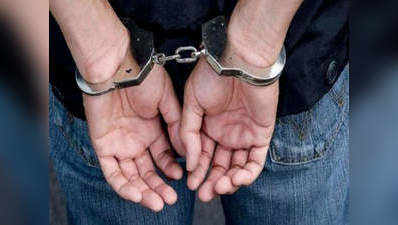 Jammu and Kashmir news: आतंकियों के दो मददगार हथियार सहित गिरफ्तार