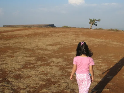 ബലാത്സംഗത്തിനിരയായ 14 കാരിയുടെ കുട്ടിയെ സംരക്ഷിക്കാനാകില്ലെന്ന് വീട്ടുകാ‍ര്‍