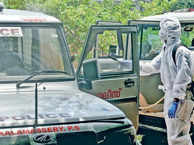 മലപ്പുറത്ത് ഞായറാഴ്ചകളില്‍ സമ്പൂര്‍ണ്ണ ലോക്ഡൗണ്‍