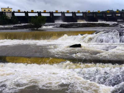 श्रावणसरी बरसल्या! प्रमुख धरणांमधला पाणीसाठा वाढला, खडकवासला भरले