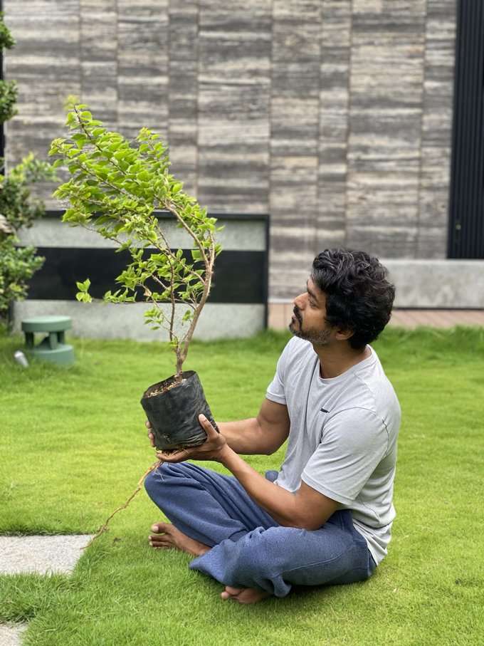 ആരാധകരുടെ മനം കവർന്ന് ചിത്രങ്ങൾ