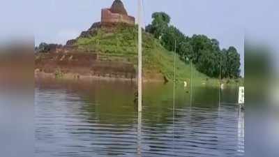 Bihar: बौद्ध स्तूप पर मंडराया खतरा, एक हिस्सा गिरा, कलेक्टर ने किया निरीक्षण