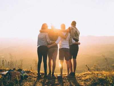 मैत्री जपण्यासाठी या ८ गोष्टी आहेत महत्त्वाच्या