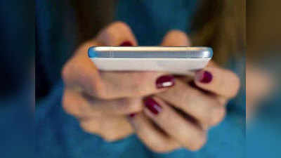 Delhi: कॉल डिटेल्स की मदद से पुलिस ने ढूंढे 59 मोबाइल, लोगों को लौटाए