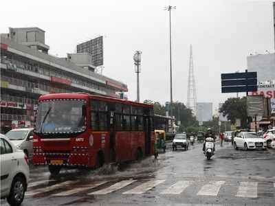 Ahmedabad Rain: સતત મેઘવર્ષાથી અવાદમાં ઠંડક પ્રસરી, તાપમાન 3.6 ડિગ્રી ગગડ્યું