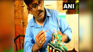 तमिलनाडु के कलाकार ने छोटी सी बैटरियों में उकेरी फ्रीडम फाइटर्स की तस्वीरें, देखें वीडियो