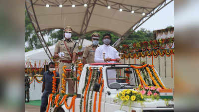 Independence Day Celebration in Jharkhand: मोरहाबादी मैदान में हेमंत सोरेन ने फहराया तिरंगा, कोरोना योद्धाओं का किया सम्मानित