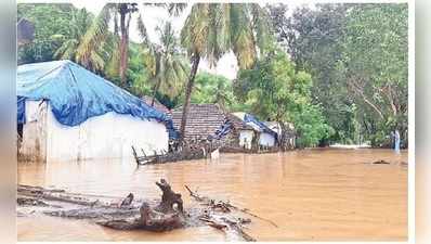 గోదావరి మహోగ్రరూపం.. బిక్కుబిక్కుమంటున్న లంక గ్రామాల ప్రజలు