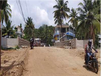 യാത്രക്കാര്‍ക്ക് ആശ്വാസം; വാളിക്കോട് പുതിയ പാലമായി