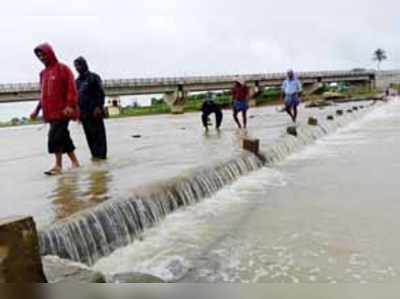 ಹಾವೇರಿ  ಜಿಲ್ಲಾದ್ಯಂತ ಮುಂದುವರಿದ ಮಳೆ ಆರ್ಭಟ