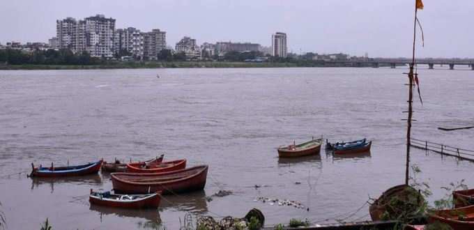 વરસાદ હજુય અટકવાનું નામ નથી લઈ રહ્યો