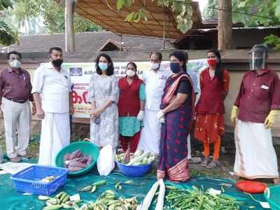 തലസ്ഥാന നഗരിയില്‍ വഴിയോര ചന്ത ഒരുക്കി ആനാട്ടെ കര്‍ഷകര്‍; അഭിനന്ദിച്ച് കൃഷി ഡയറക്ടർ