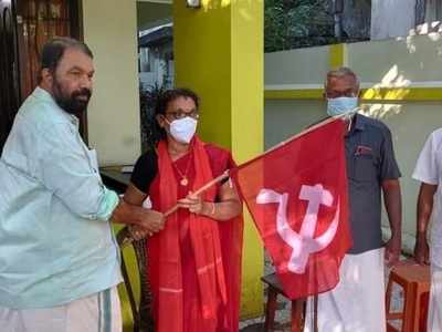 കേന്ദ്ര സര്‍ക്കാരിനെതിരായ സിപിഎം സമരത്തില്‍ ബിജെപി കൗണ്‍സിലര്‍! കടക്ക് പുറത്ത് പറഞ്ഞ് ബിജെപി