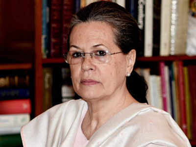 Sonia Gandhi: काँग्रेसच्या बैठकीत सोनिया गांधीनी पद सोडण्याची व्यक्त केली इच्छा