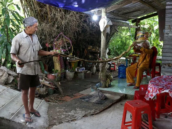 दुआ संप्रदाय को मानते हैं चेइन, वियतनाम में अब बैन