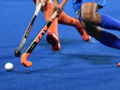 हॉकी इंडिया पर खेल संहिता के उल्लंघन का आरोप, हाई कोर्ट ने केंद्र से जवाब मांगा