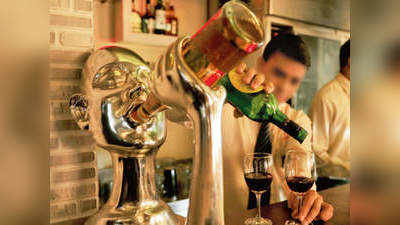हरियाणा: होटल और रेस्तरां में टेबल पर शराब परोसने की अनुमति, बार पर अभी जारी रहेगा बैन