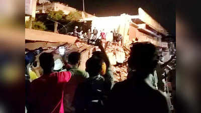 Ahmedabad news: कमर्शल बिल्डिंग ढही, एक की मौत, मलबे से दो निकाले गए