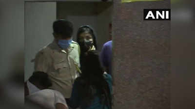 सुशांत केस: CBI ने रिया से दूसरे दिन की 7 घंटे पूछताछ, NCB ने दो लोगों को किया गिरफ्तार