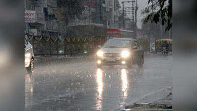 Delhi Weather Update: राजधानी से होकर गुजर रहा है मॉनसून, तेज हवाओं के साथ हो सकती है बारिश