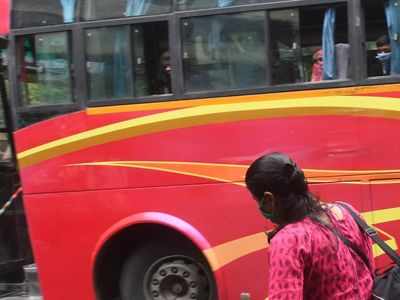 സഹയാത്രികര്‍ ഉറക്കത്തിൽ; യുവതിയെ ബലാത്സംഗം ചെയ്ത് സ്വകാര്യ ബസിലെ ക്ലീനര്‍: ഒരാള്‍ അറസ്റ്റിൽ