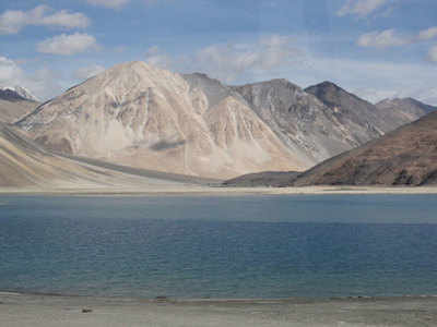 Ladakh Standoff: भारत-चीन के बीच तनाव, समझें पैंगोंग झील का रणनीतिक महत्व