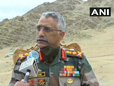 लेह-लद्दाख में सैन्य तैयारियों का जायजा लेकर बोले आर्मी चीफ नरवणे- किसी भी हालत से मुकाबले के लिए तैयार है भारत
