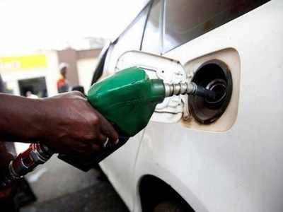 Petrol Price in Chennai: ஹேப்பி நியூஸ் வாகன ஓட்டிகளே - விலை குறைஞ்சிடுச்சே!