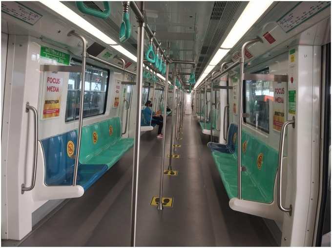Aqua Line Metro फिर से शुरू, सुबह यात्रियों की संख्या रही कम