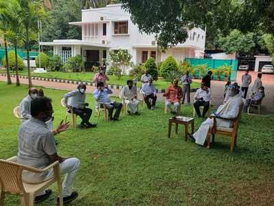 ಸದನದಲ್ಲಿ ಆಡಳಿತ ಪಕ್ಷದ ವಿರುದ್ಧ ಹೋರಾಟಕ್ಕೆ ಕಾಂಗ್ರೆಸ್ ಪ್ಲ್ಯಾನ್, ಶಾಸಕರೊಂದಿಗೆ ಸಭೆ ನಡೆಸಲಿರುವ ಸಿದ್ದು