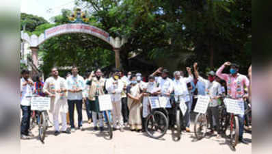 ತೈಲ ಬೆಲೆ ಏರಿಕೆ ಖಂಡಿಸಿ ಪ್ರತಿಭಟನೆ