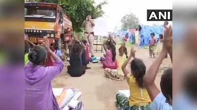 Karnataka News: प्रवासी मजदूरों के बच्चों को फ्री में पढ़ाकर थाने में ड्यूटी देता है कर्नाटक पुलिस का यह दारोगा