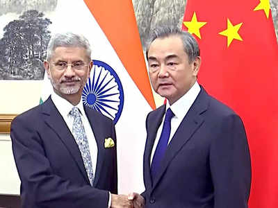रूस: लद्दाख तनाव के बीच भारत के विदेश मंत्री डॉ. जयशंकर की चीनी समकक्ष वांग यी से मुलाकात