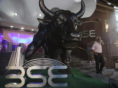शेयर बाजारों में तेजी से एक ही दिन में निवेशकों का पैसा 2.20 लाख करोड़ रुपये बढ़ा