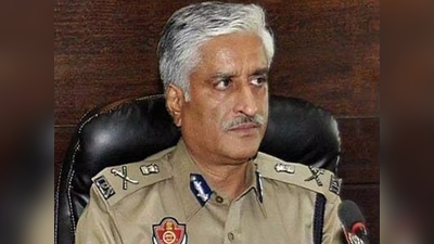 पंजाब के पूर्व DGP सुमेध सिंह सैनी की बढ़ीं मुश्किलें, मोहाली कोर्ट ने जारी किया अरेस्ट वारंट