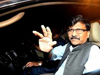 Sanjay Raut: निवृत्त नौदल अधिकाऱ्यावरील हल्ला; शिवसेनेने दिले हे स्पष्टीकरण